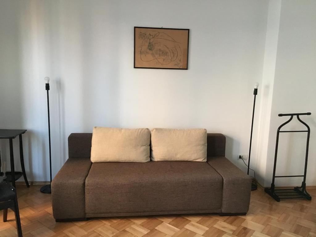 Central Studio Across From Intercontinental Bukurešť Exteriér fotografie